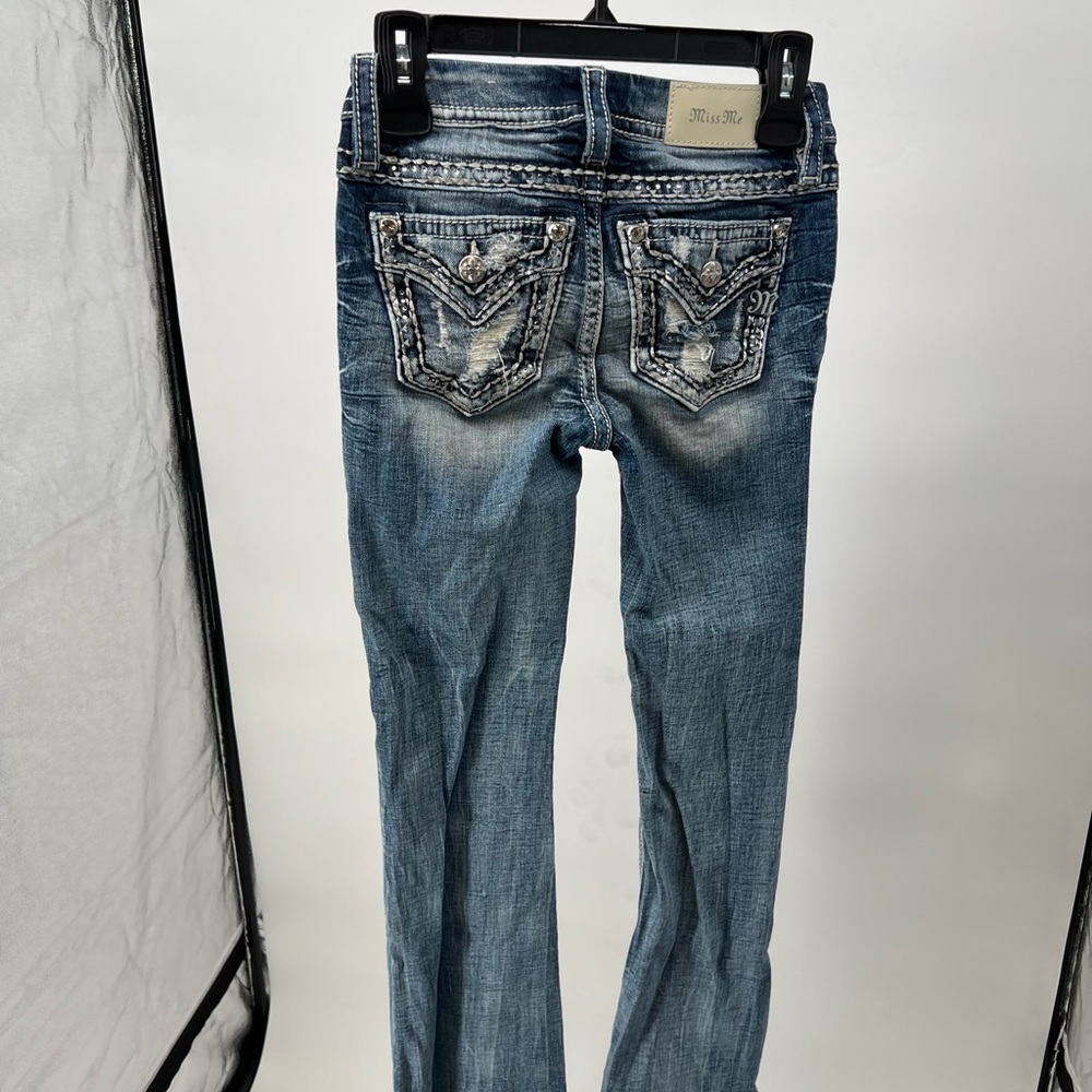 Women’s Miss Me Mid-Rise Boot Cut Jeans. Size 24. - Picture 2 of 4